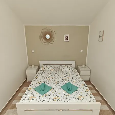 Milenko Fucane Apartmán *