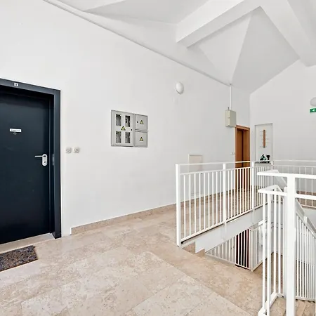 Milenko Fucane Apartment *